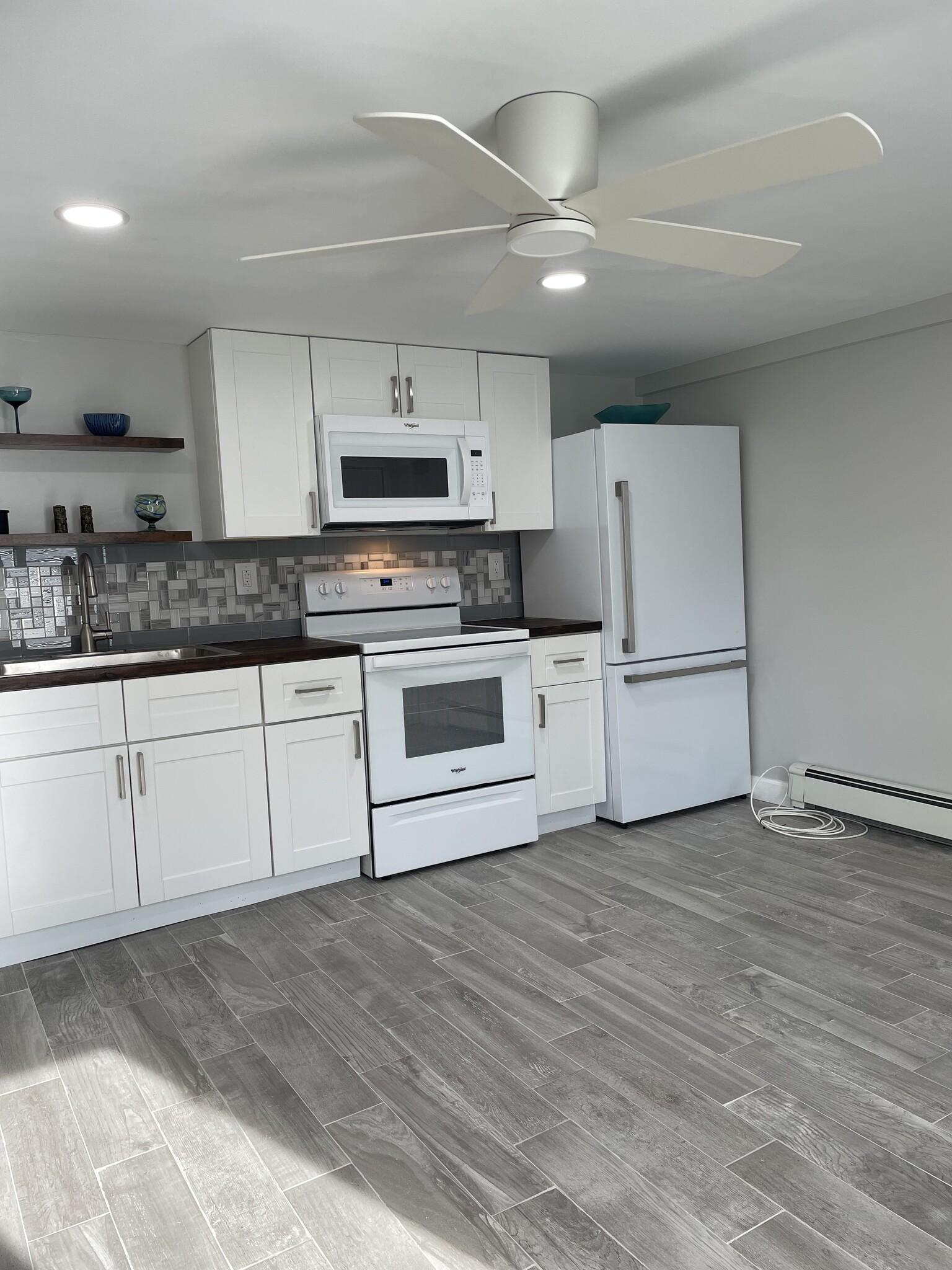 Building Photo - 5 Parkdale Dr