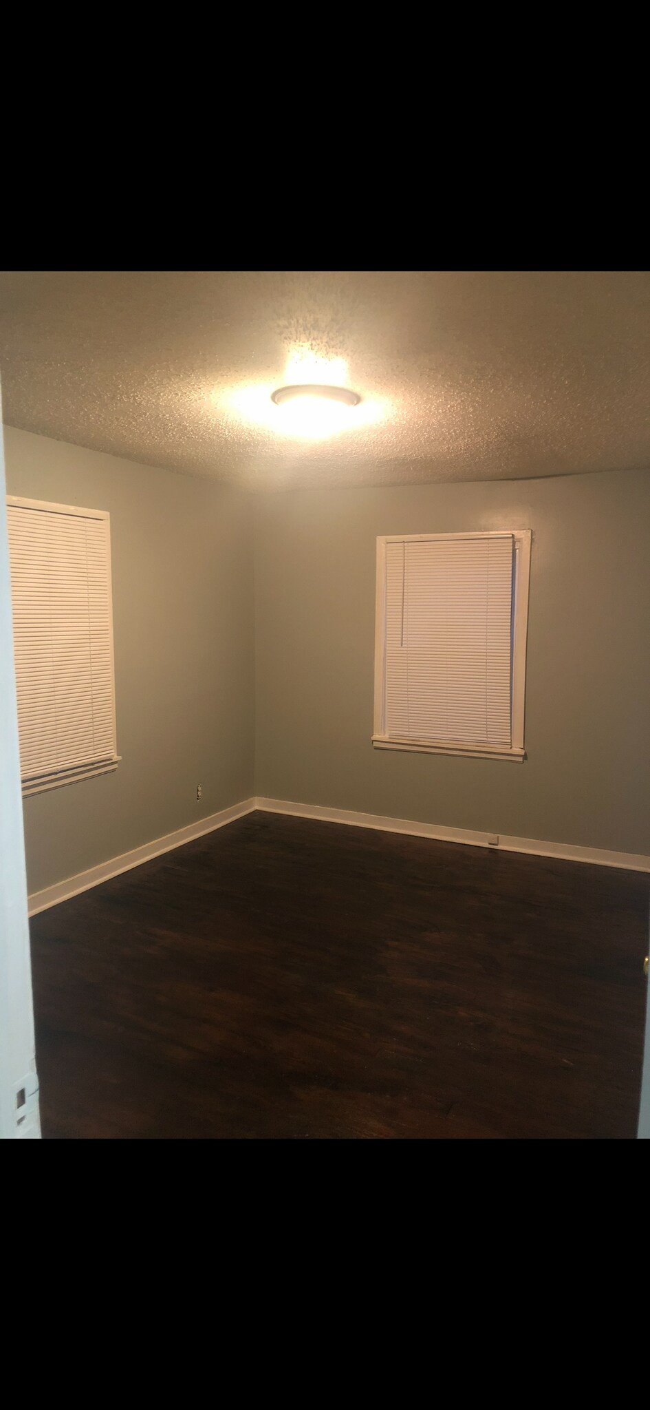 Building Photo - 87 Dairy St