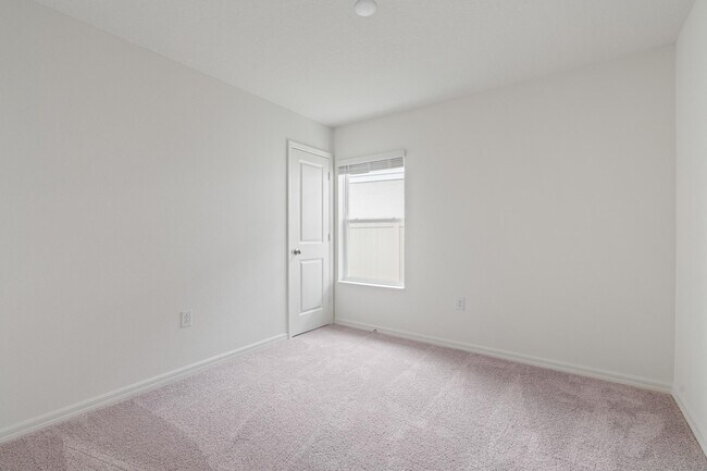 Building Photo - 3397 Rolling Plns Cir