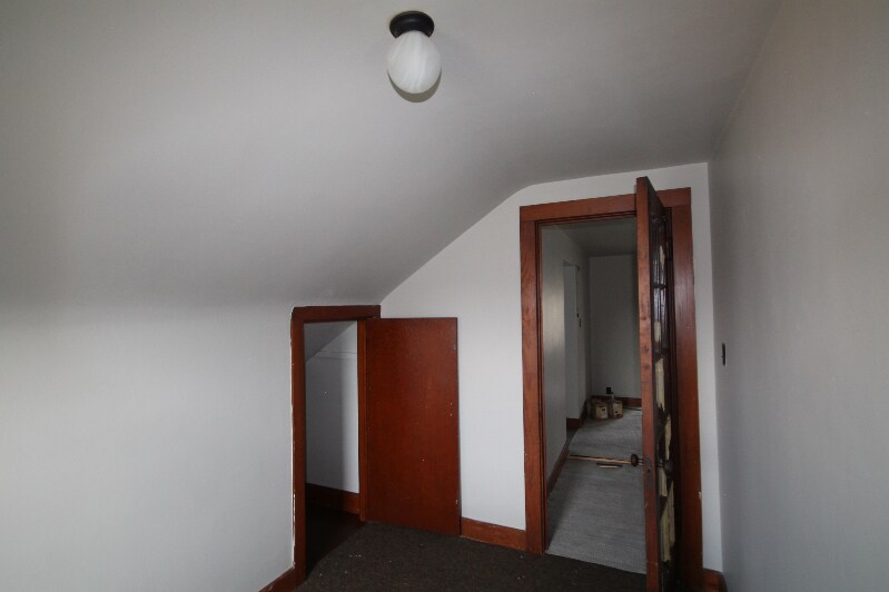 Building Photo - 609 Fry St