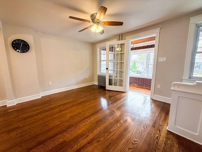 Building Photo - Stunning 3-Bedroom Twin Home in the Heart of Phoenixville! Available NOW!