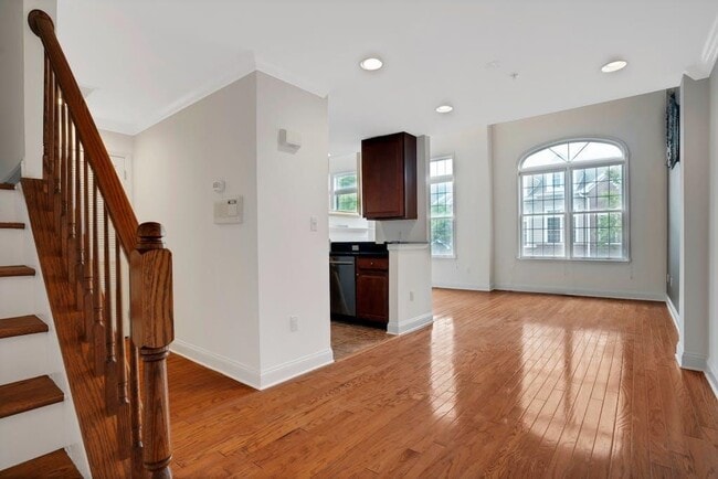 Building Photo - 100 Abbie Ct