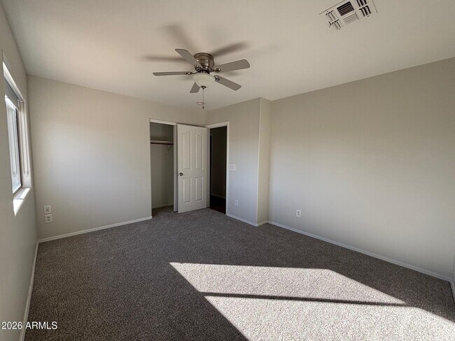 Building Photo - 12849 W Weldon Ave