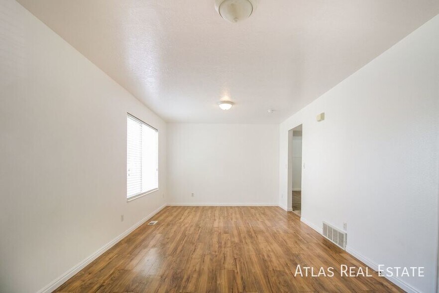 Building Photo - 7814 N Mountain Ash Way