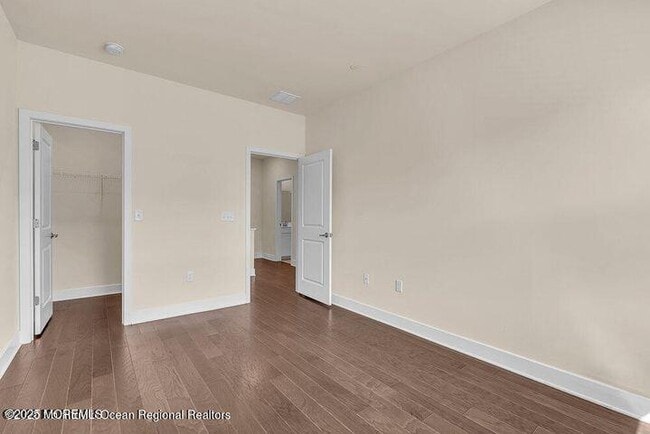 Building Photo - 50 Midway Rd S