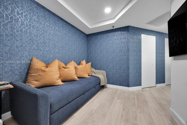 Building Photo - 55 SW 9th St