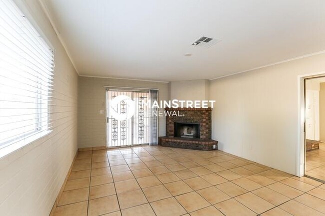 Building Photo - 5514 W Monterosa St