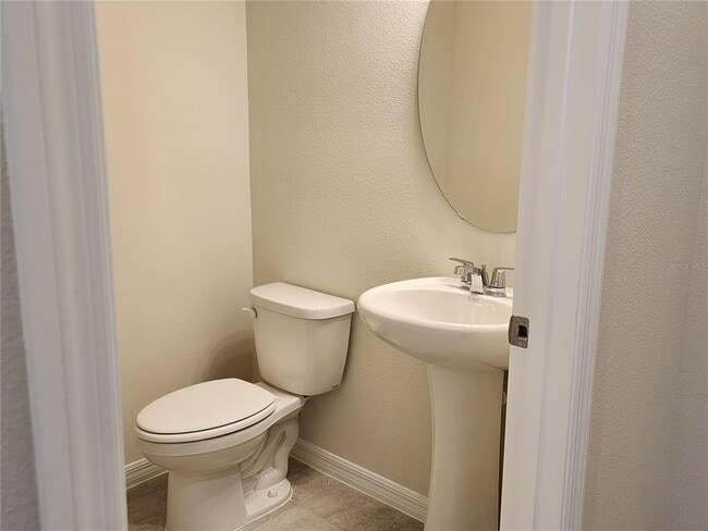 Building Photo - 16258 Merry Aly