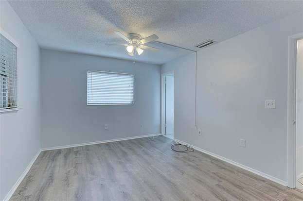 Building Photo - 2101 Utica Dr