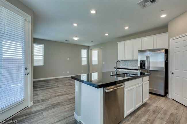 Building Photo - 3216 Azalea Ridge Ct
