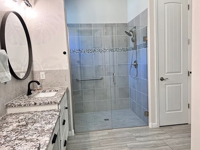 Building Photo - Beautiful Single Family Home in Desirable Subdivision Available in April 2026