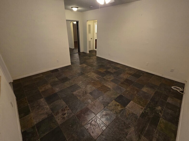 Building Photo - 1500 SW 1st St