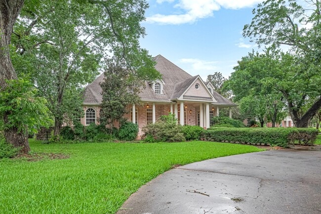 Building Photo - 3665 Maranatha Dr