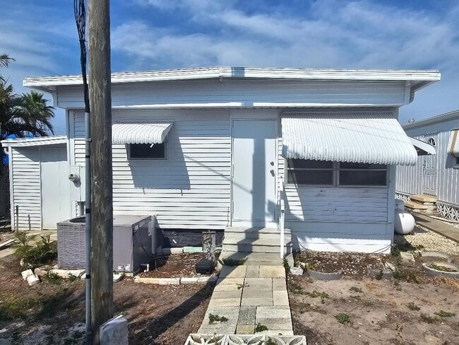 Building Photo - 6916 Marlin Ln