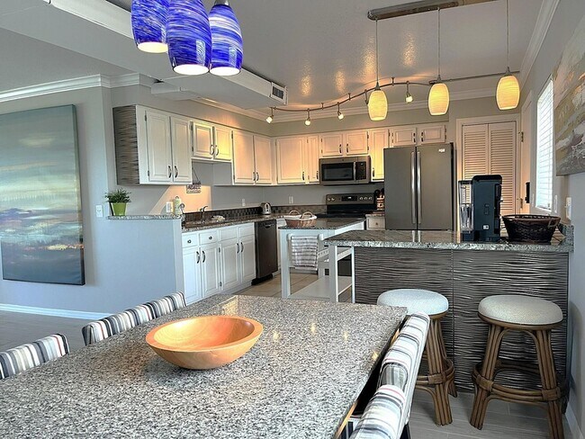 Building Photo - 2975 Jimmy Buffett Mem Hwy