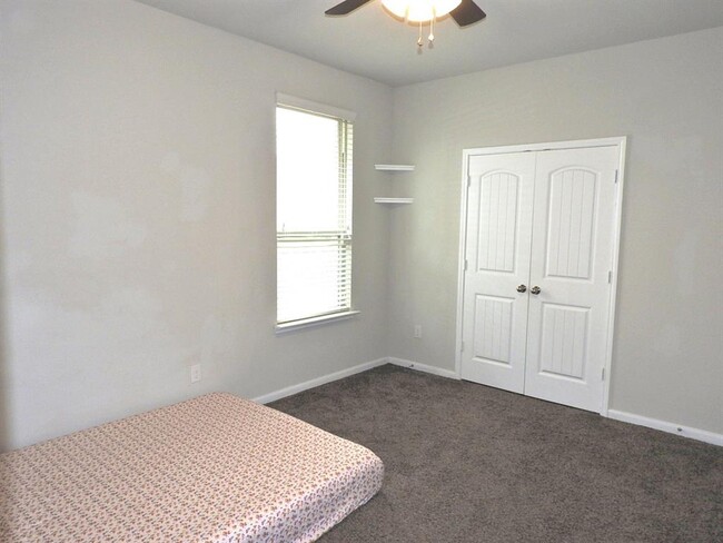 Building Photo - 2705 Osprey Ln