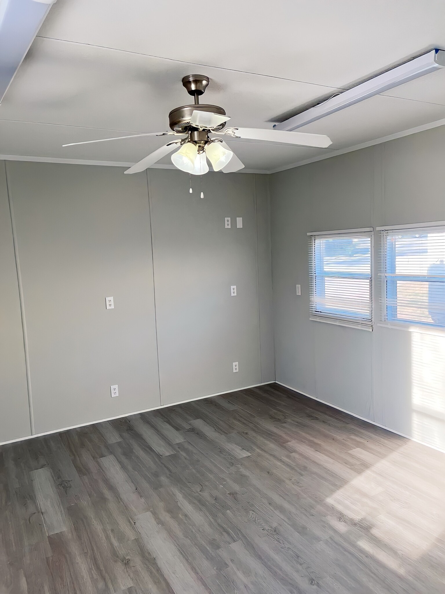 Building Photo - 110 N Michigan St