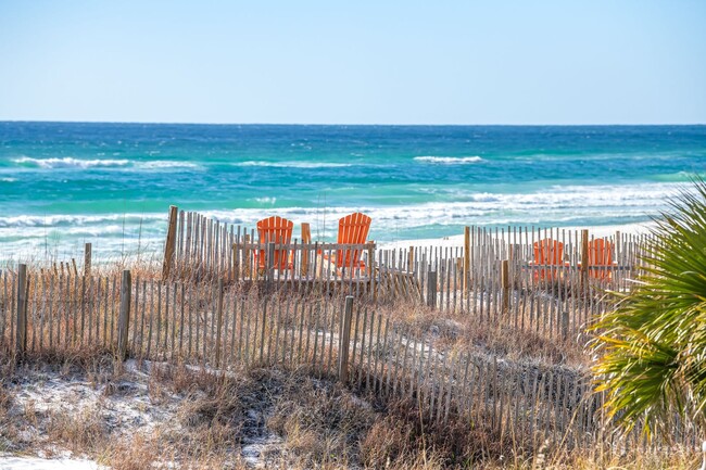 Building Photo - Newly Renovated Beach Front Four Bedroom Home