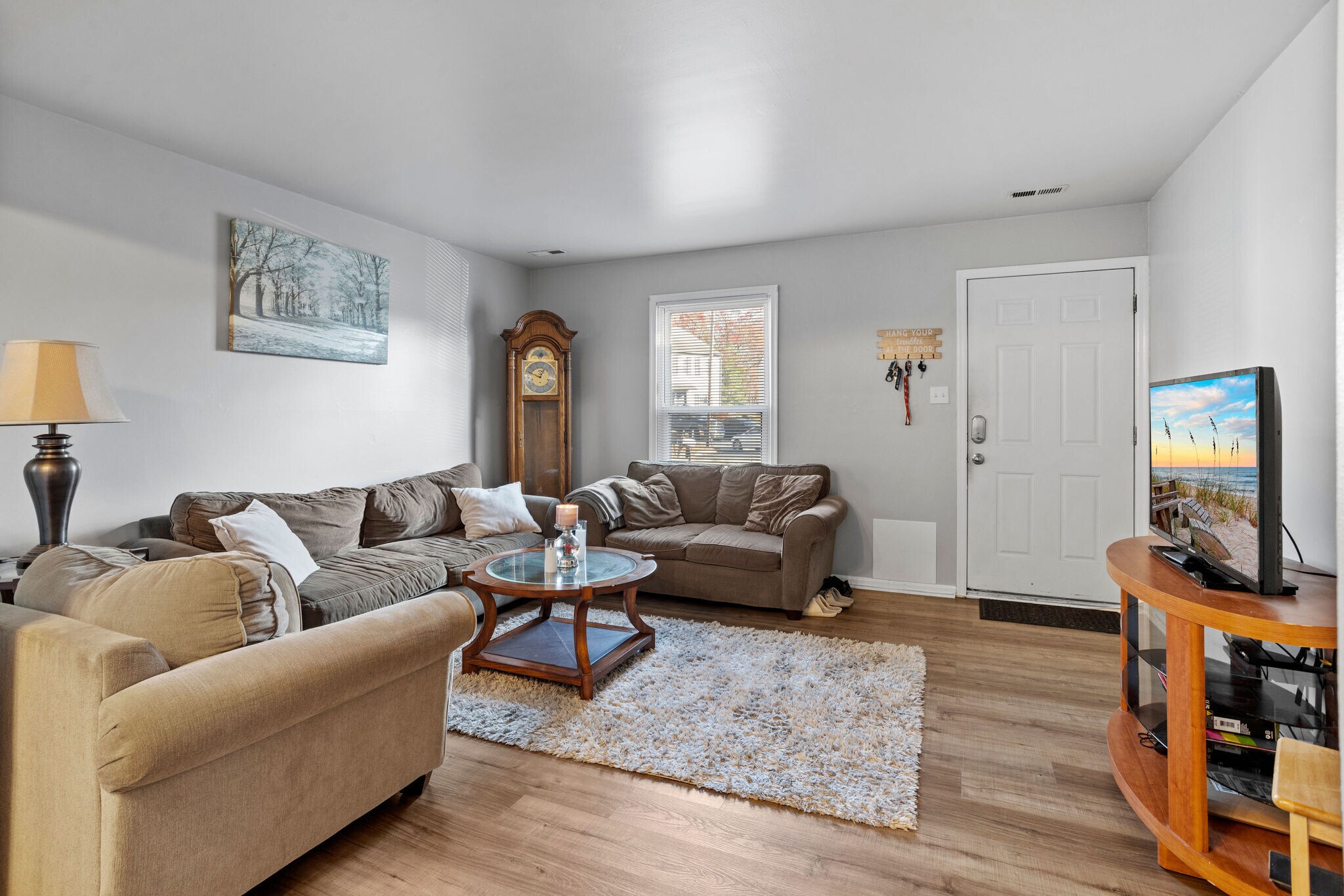 Building Photo - 36 Maynard Dr