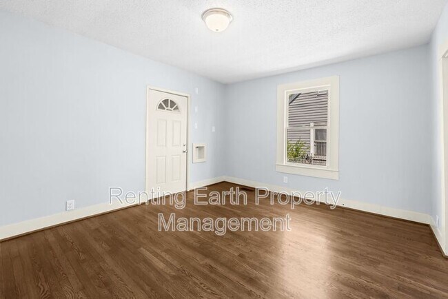 Building Photo - 6309 3rd Ave S