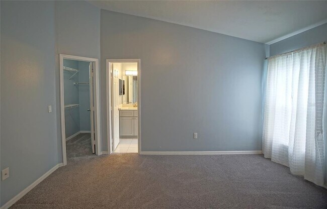 Building Photo - 2311 Cattleman Dr