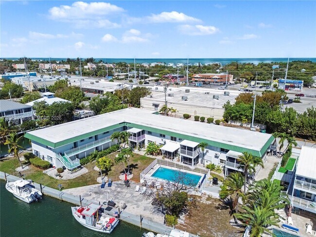 Building Photo - 5301 Ocean Terrace