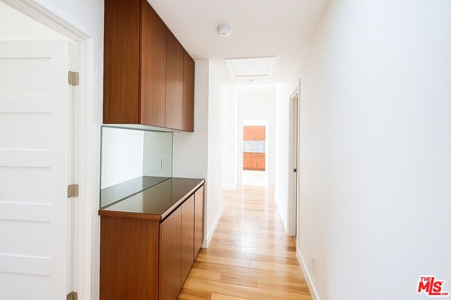 Building Photo - 6401 Via Baron