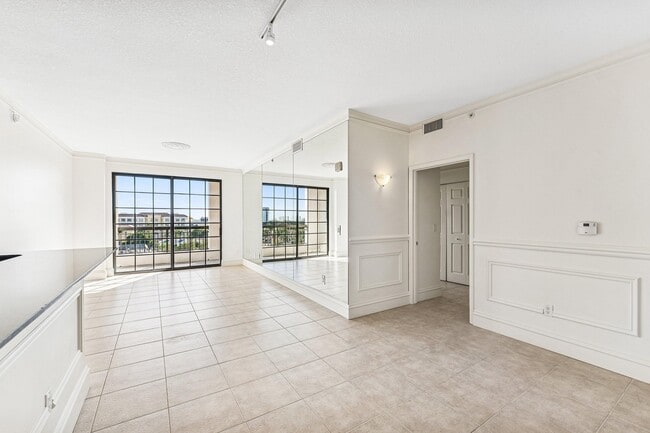 Building Photo - 233 S Federal Hwy