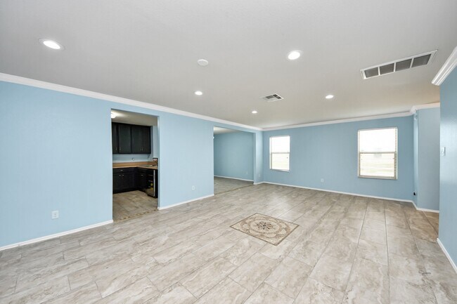 Building Photo - 12102 Helvick Cres Ave