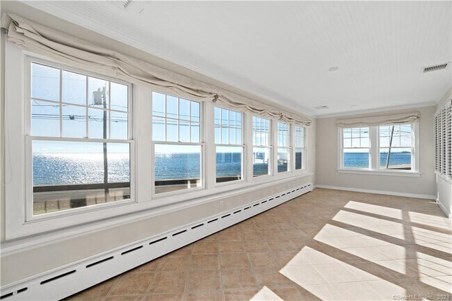 Building Photo - 23 Soundview Dr