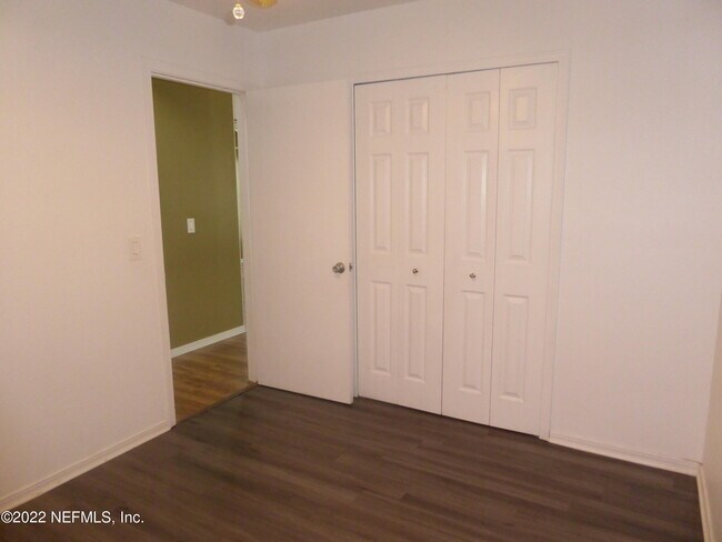 Building Photo - 14317 Coral Reef Dr S