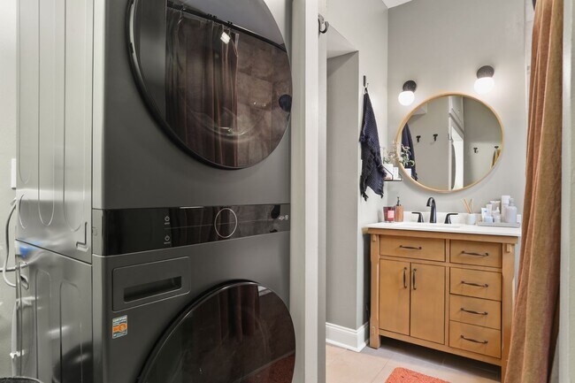 Building Photo - 4th Gretna street