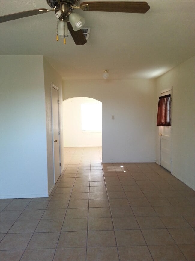 Building Photo - 1435 Smith