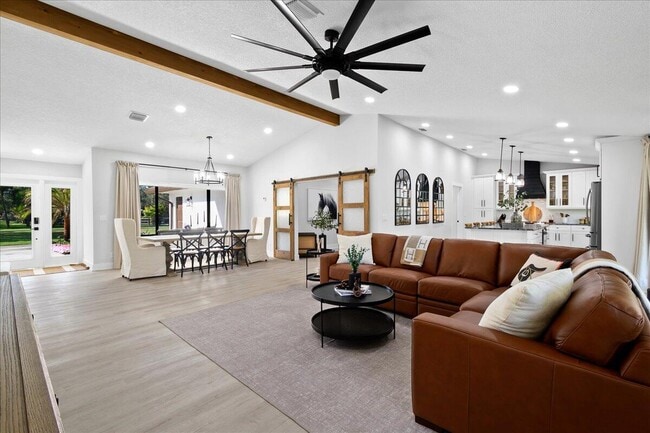 Building Photo - 16748 Fox Trail Ln