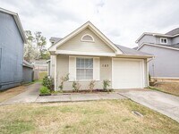 Building Photo - Location...Location....Location in Madison!