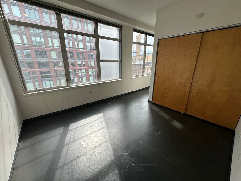 Building Photo - 117 E Berkeley St