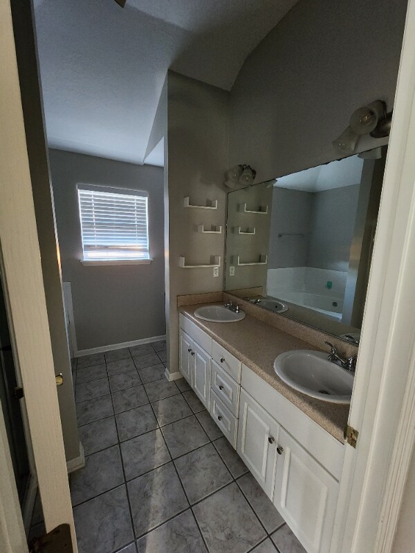 Building Photo - 713 Cannock Loop