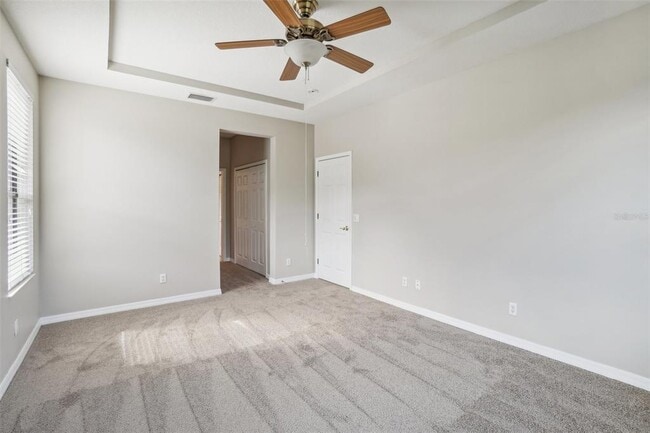 Building Photo - 127 Silver Falls Dr