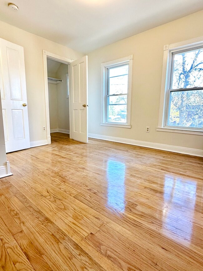 Building Photo - 1328 Williamson St