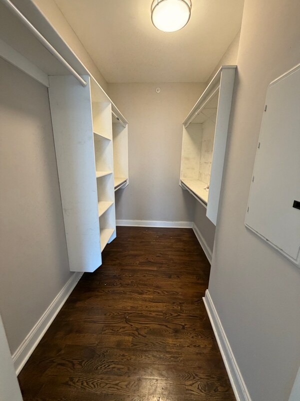 Building Photo - 742 Park Ave