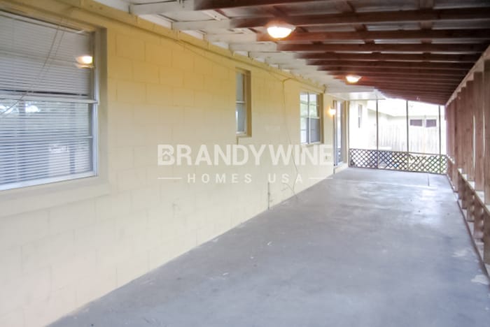 Building Photo - 6433 Sardina Blvd