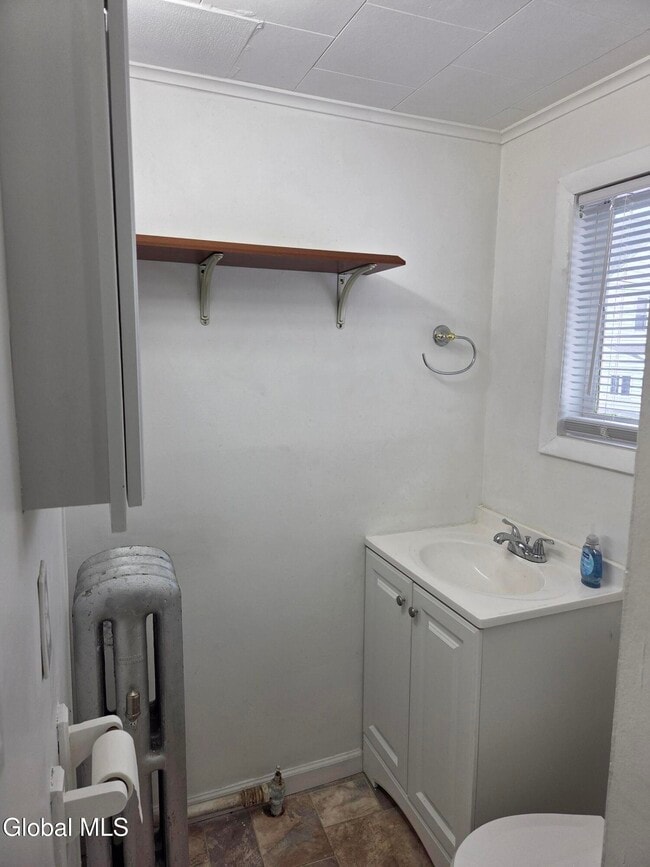 Building Photo - 1594 Union St