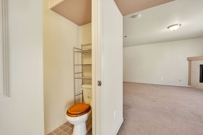 Building Photo - Academy School District 20 Home Available NOW!