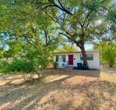 Building Photo - Welcome Home! Cozy 2 Bedroom, 1 Bath Charmer with a Brand-New Kitchen