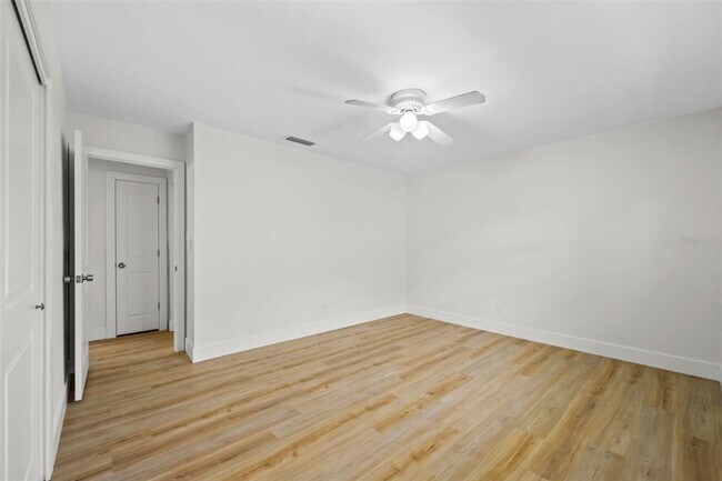 Building Photo - 5700 Bayou Grande Blvd NE