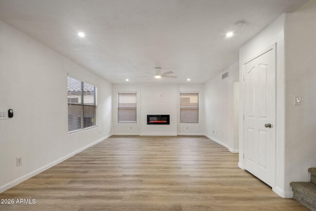 Building Photo - 9326 E Pampa Ave