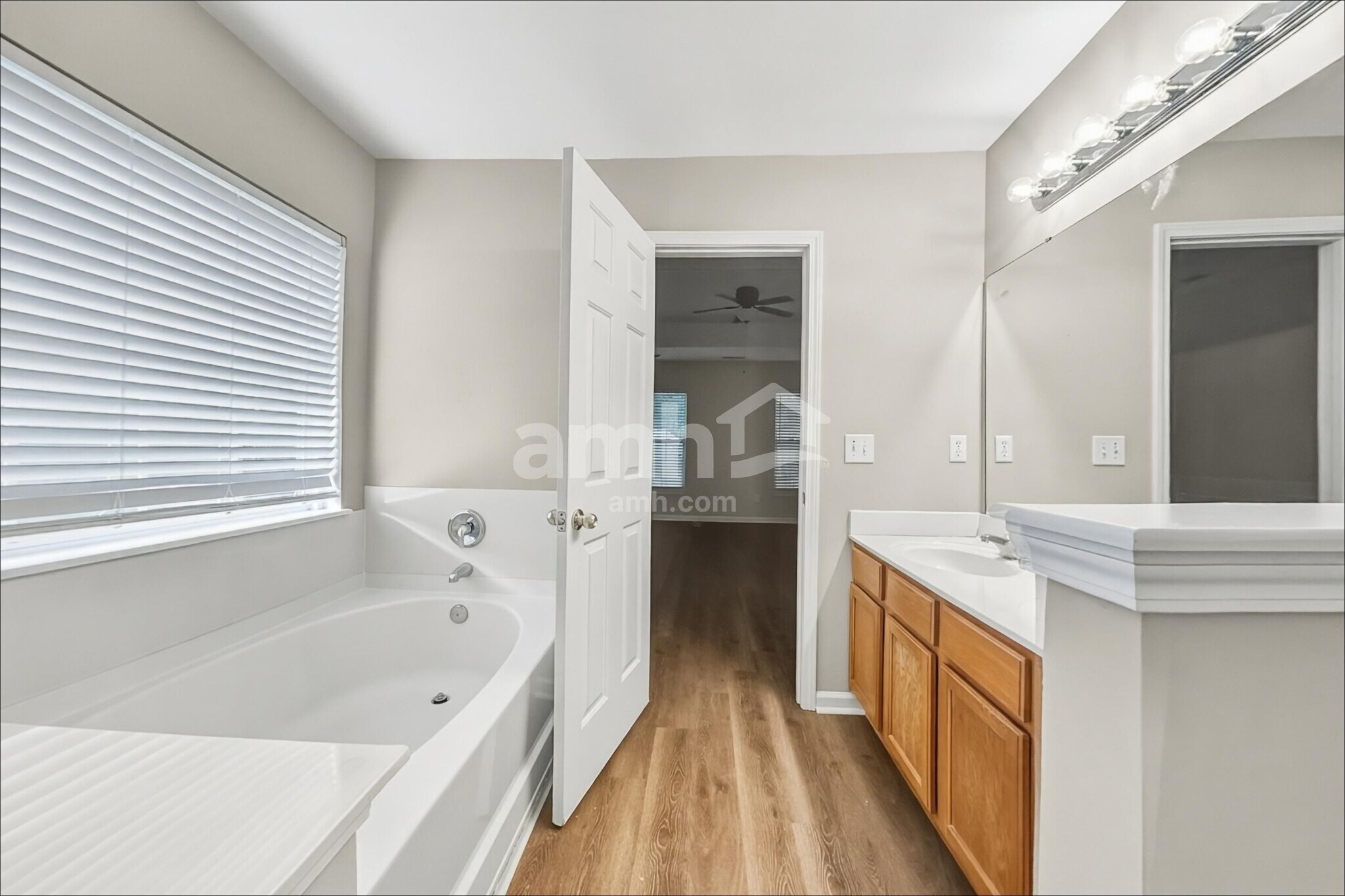 Building Photo - 5145 Torrey Ln