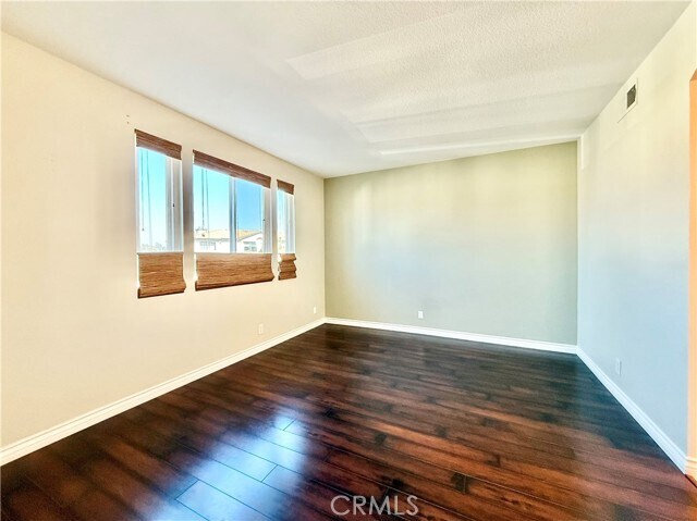Building Photo - 30902 Club House Dr