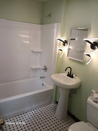 Building Photo - Madison 408-410 S