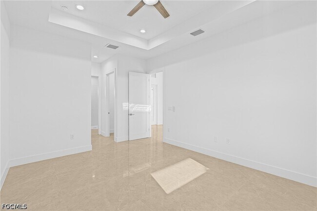 Building Photo - 821 NW 37th Pl